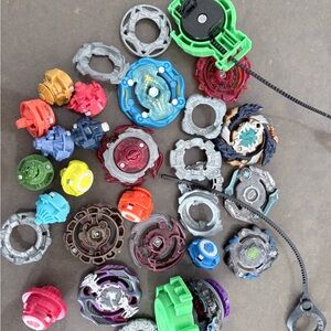 Lot of vintage Beyblades spinners metal
